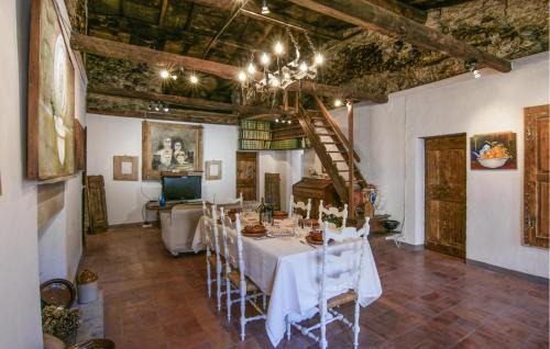 Stazzema Appartement | 3 Bedroom Nice Apartment In Stazzema