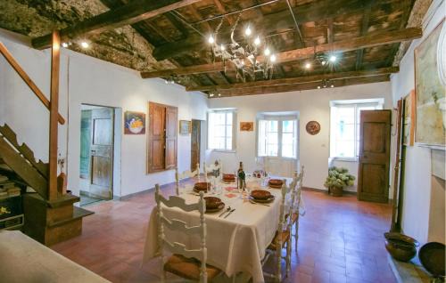 Stazzema Appartement | 3 Bedroom Nice Apartment In Stazzema