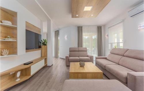 Marceljani Maison | 3 Bedroom Nice Home In Labin