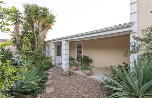 Durbanville Maison | Maison de fête de 3 chambres dans la région pittoresque des vignobles de Durbanv