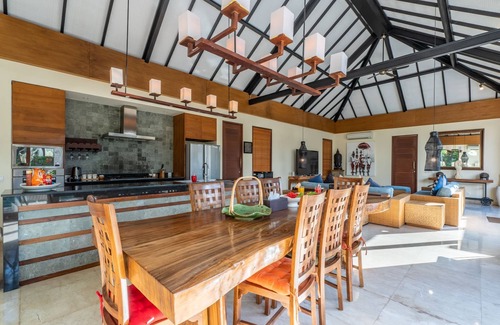 Tanjungbenoa Villa | Villa de 3 chambres avec piscine privée près de Seminyak, à 2 minutes à pied de la plage