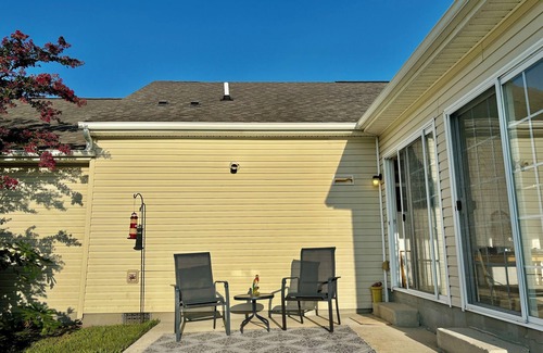 Milton Maison | 3 bedroom ranch in enjoyable Lewes 20 minutes to beach & historic district.