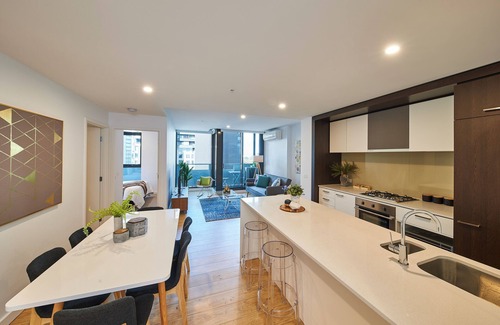 Southbank Appartement | 3-bedroom Southbank Apartment: Walk to Crown Casino, Eureka Tower, & QV Garden
