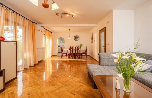 Rubesi Appartement | Superbe appartement de 3 chambres à.