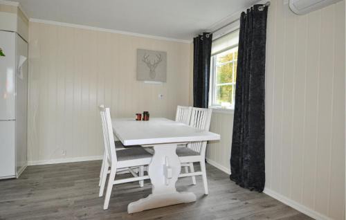 Viken Maison | 3 Bedroom Stunning Home In Årjäng