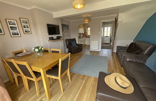 Hoveton Cottage | 3 chambres Swan Cottage à Wroxham, Norfolk, Norfolk Broads, Angleterre