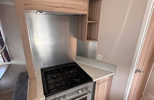Glasgow Maison | 3-Bedroom Swift Caravan, Glasgow