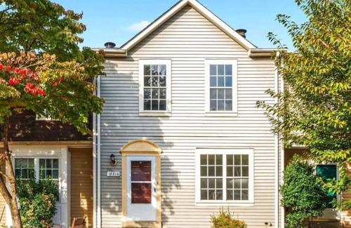 Germantown Maison | 3-bedroom townhome in delightful Germantown with AC