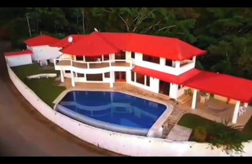 Hatillo 3 Villa | 3-bedroom villa in beautiful Hatillo with AC