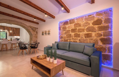 Milia Villa | 3-bedroom villa in brilliant Kissamos with AC, WiFi. Enjoy a relaxing stay