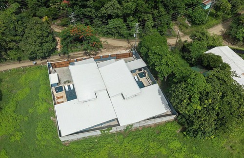 Potrero Villa | 3-bedroom villa in fabulous Potrero: WiFi, AC, Salt Pool, Jacuzzi, Close Beaches