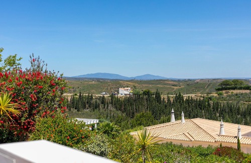 Figueira Villa | 3 Bedroom Villa with Private Pool located on San Antonio Golf Course near Budens