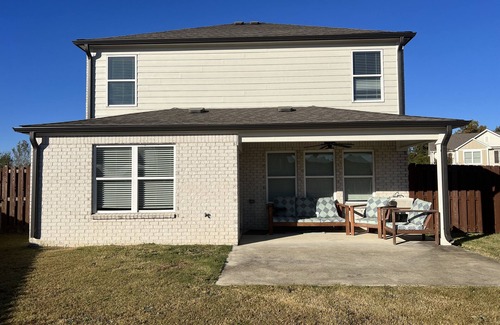 Fultondale Maison | 3 bedroom with large backyard