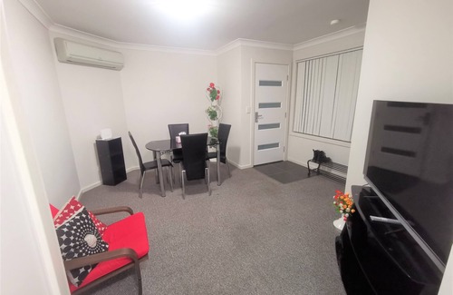 Shortland Maison | 3-Bedrooms all with attached bath townhouse in Shortland