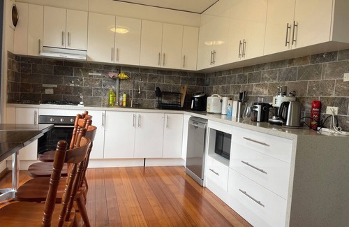 Laverton Maison | 3 bedrooms Home in Laverton 19 Minutes to Melbourne CBD Center