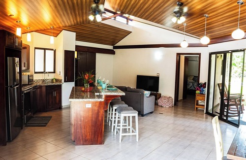 Ojochal Maison | 3 bedrooms. Large pool. Gated. Private. Ojochal.
