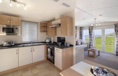 Balminnoch Appartement | 3 Bedrooms Loch Views Heated Pool Close To Beaches