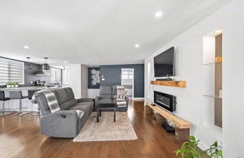 Bellefeuille Maison | 3 bedrooms, Modern, Free Parking, FAST WI-FIn