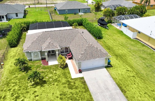 Mariner Villa | 3 BEDS | 2 BATHS | 6 GUESTS | HEATED POOL | INCL. 10% OFF BOAT RENTAL