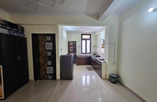 Alambagh Appartement | 3 BHK in Krishna Nagar Lucknow LKO 302R