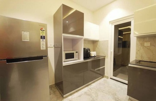 Zirakpur Appartement | 3 Bhk Penthouse|Jacuzzi | Pool Table|The Opulence