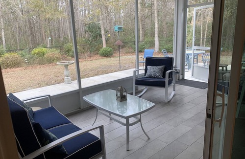 Lake City Maison | 3 BR/2 BA home fenced in large backyard subdivision 1 mile from I-75