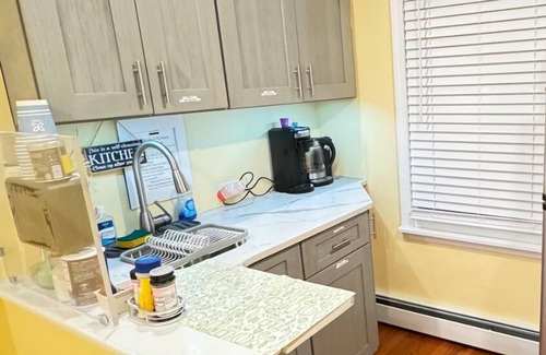 Bay Shore Appartement | 3 Br Apt Private, COZY 1 King Bed, 2 Queen Bed, PetPal