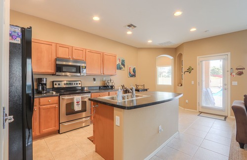 Maricopa Maison | 3 BR chauffé eau salée privée SUNNY piscine entrée / sortie stéréo haut-parleurs Prof BBQ Gril