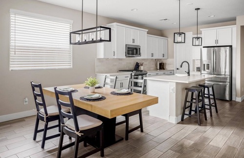 Estrella Village Maison | 3 BR home w/Pool & Game room