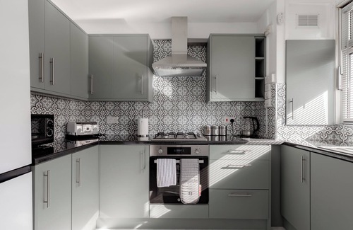 Lansbury Maison | 3 BR House Near DLR,Excel and O2 Arena