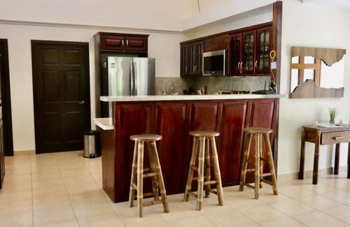Ciudad Cortes Maison | 3 BR-HUGE pool area deck-Ojochal-Gated-Minutes to Beach