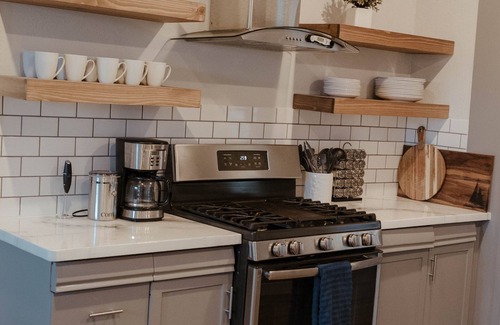 Central Tacoma Appartement | 3 BR Modern Tacoma Apartment Home
