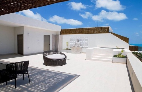 Puerto Juarez Station Balnéaire | 3 BR Penthouse at 5 Star Resort In Cancun. Incredible Service and Amenities