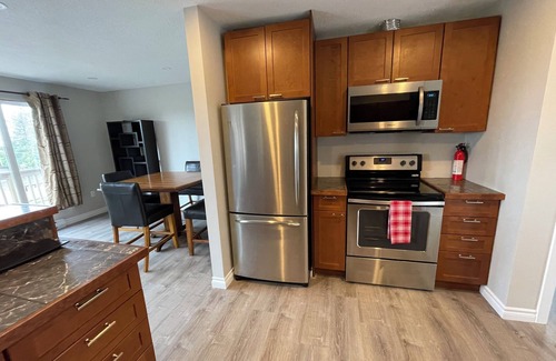 Port Edward Maison | 3 BR Serene Forest Sanctuary