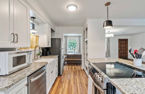 Conway Maison | 3 BR Spacious and Stylish Home