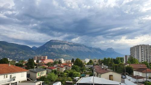 Saint-Martin-d'Heres Appartement | 3 chambres - 6 couchages - Vue imprenable