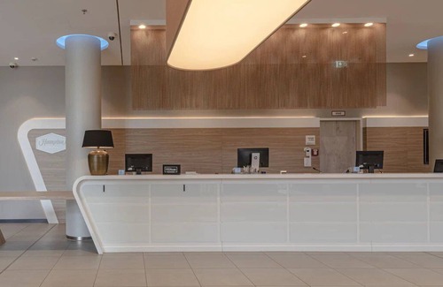 Mitte Hôtel | 3 Family Rooms | City Views & Easy Access to Berlin Attractions!
