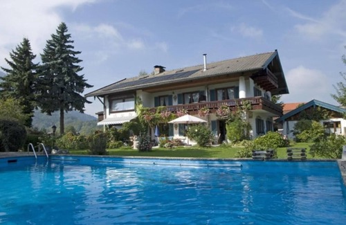 Grassau Appartement | 3. Fewo Hochplatte, 38 qm, 1-4 Pers., 1 Schlafzimmer, 1 Wohnschlafraum, Balkon, 1 OG