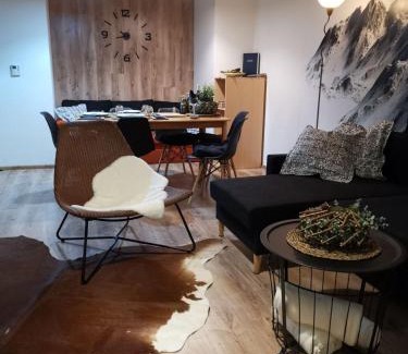 Tatranska Strba Appartement | 3 IZBOVÝ krásny Apartmán DAVID A7 v Tatranskej Štrbe