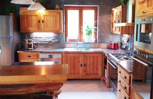 Saint-Hilaire-les-Courbes Maison | chalet des 3 lacs idéalement situé en plein coeur du Parc Naturel de Millevaches