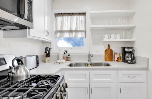 Pico-Union Appartement | 2 Bedrm in Koreatown Walking Neighborhood. Washer Dryer