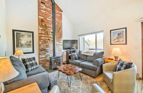 Carroll County Appartement | 3 Mi to Attitash Resort Condo with Mtn Views!