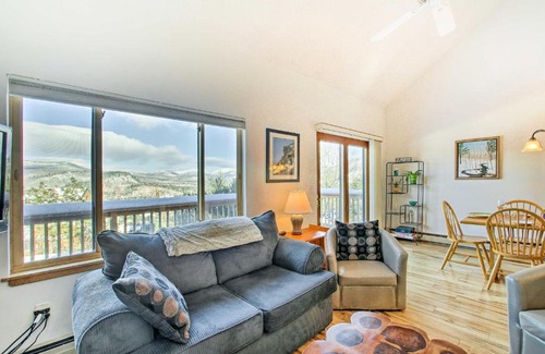 Carroll County Appartement | 3 Mi to Attitash Resort Condo with Mtn Views!