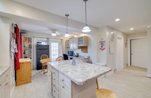 Athol Springs Maison | 3 Mi to Beach: Golfer's Paradise in Lake View!