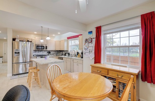 Athol Springs Maison | 3 Mi to Beach: Golfer's Paradise in Lake View!
