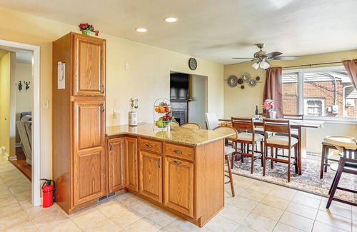 Sinking Spring Maison | 3 Mi to Berkshire Mall: Suburban Stay w/ Yard!