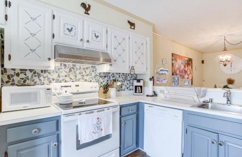 Frankford Maison | 3 Mi to Bethany Beach Coastal Gem with Pool Access