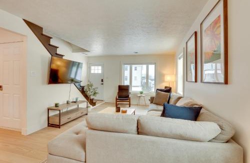 Youngstown Maison | 3 Mi to Dtwn and YSU Updated Youngstown Home