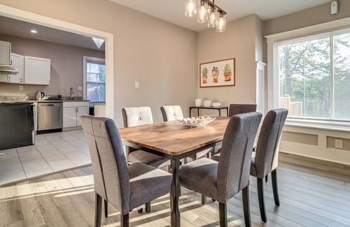 Detroit Maison | 3 Mi to Dtwn Detroit: Spacious Home w/ Yard!