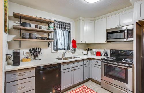 Eastside Maison | 3 Mi to Dtwn Tacoma Pet-Friendly Home